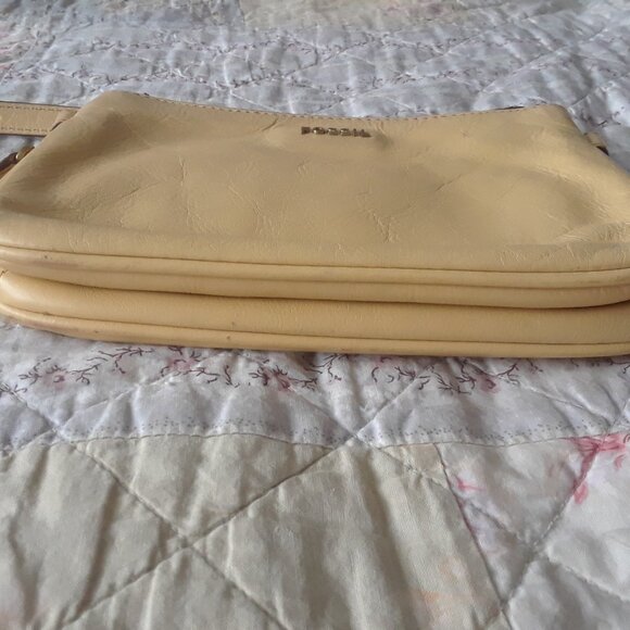 Fossil Buttery Yellow Leather Crossbody Bag - Picture 9 of 15